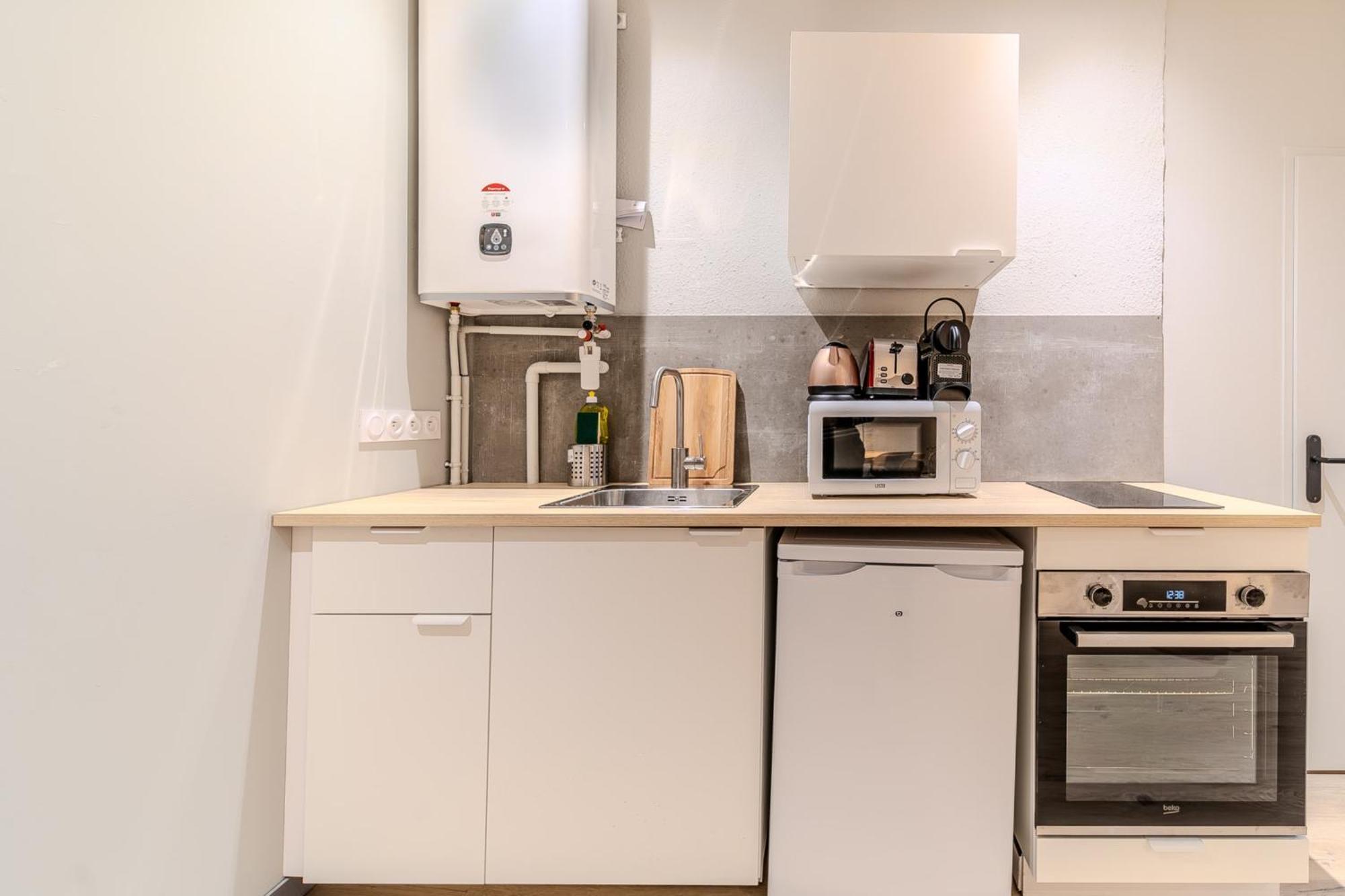 Charming 1-Bedroom Apartment Across From Halles Paul Bocuse & Part-Dieu Lyon Exterior foto